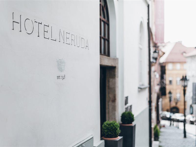 Design Neruda Отель 4*